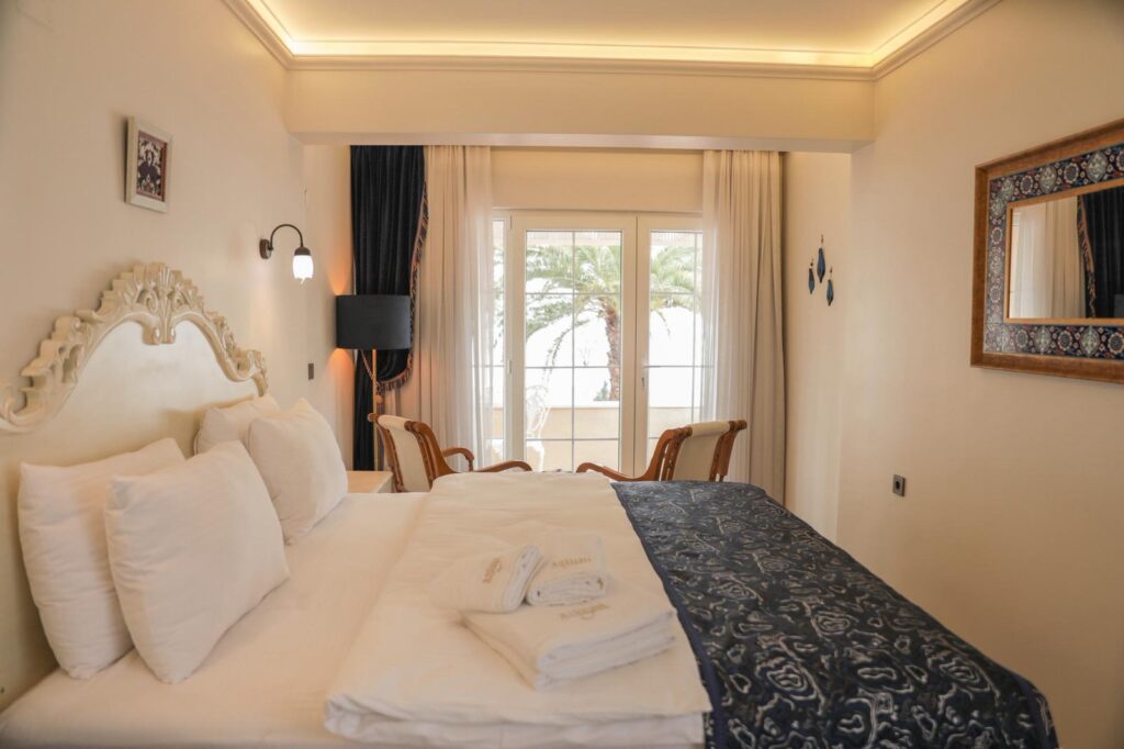 Aşiyan Yalısı İznik — Deluxe Oda, Balkonlu, Göl Manzaralı